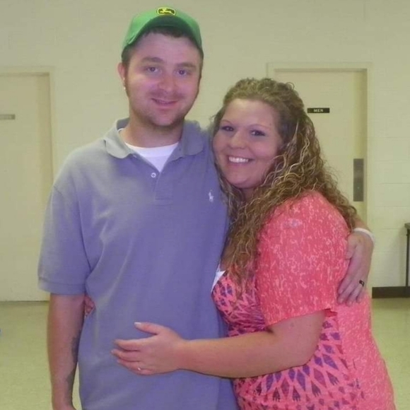 Meet your Posher, Mandi - Picture 1 of 1